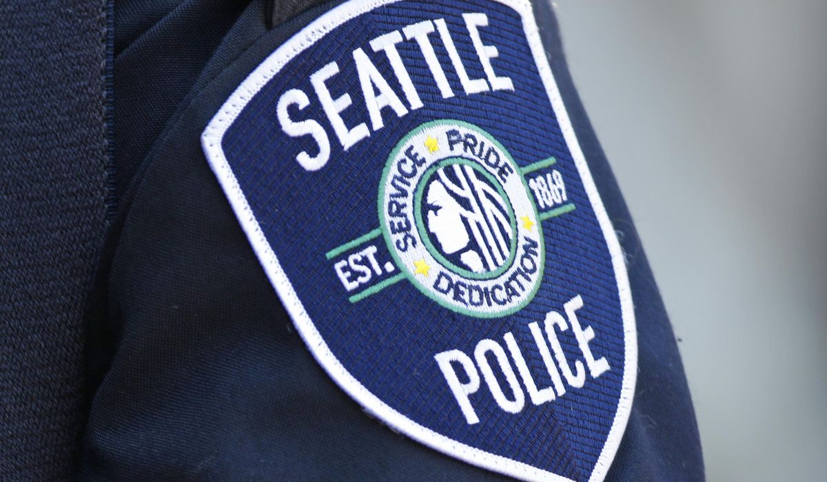 NextImg:Nearly two dozen arrested in Seattle after protesters crash Christian rally in LGBTQ neighborhood