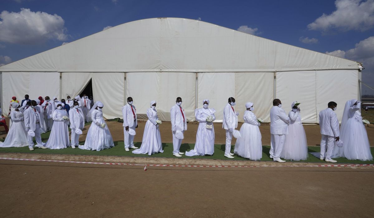 NextImg:A Pentecostal church in South Africa holds mass Easter weddings for 3,000 people, some polygamous