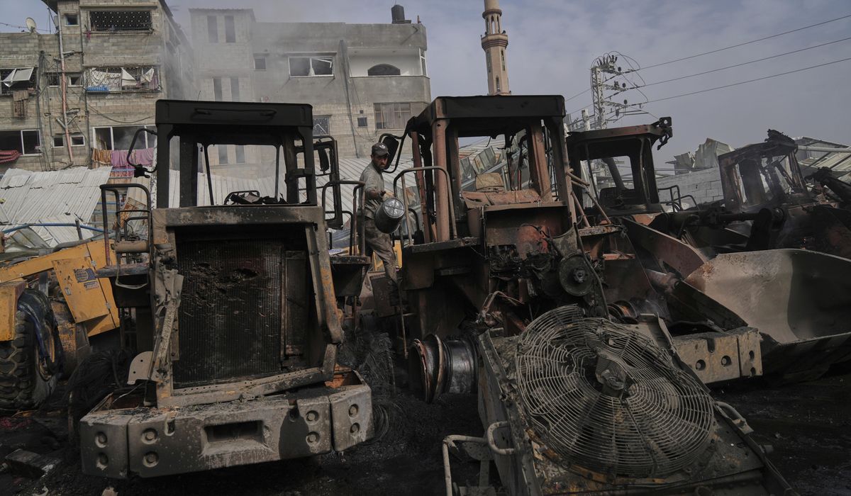 NextImg:Israeli strikes kill 14 in Gaza and destroy heavy equipment needed to clear rubble