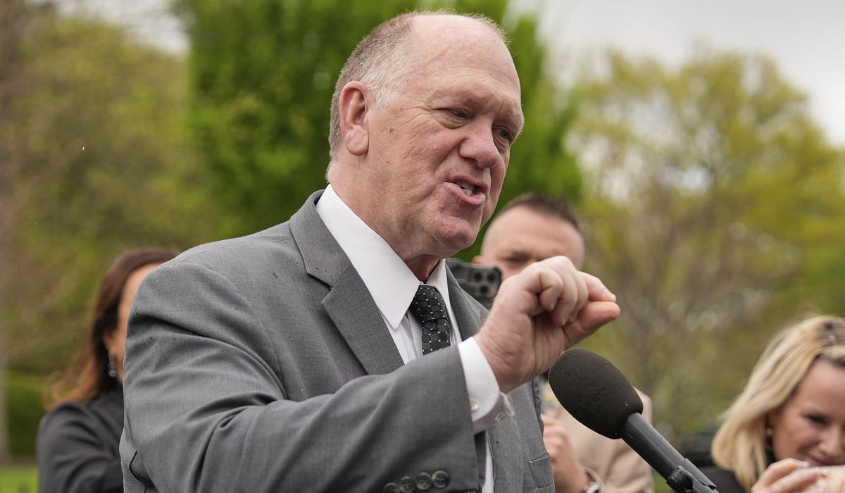 NextImg:Tom Homan: Biden put up illegal migrants in pricey hotels to help them evade deportations