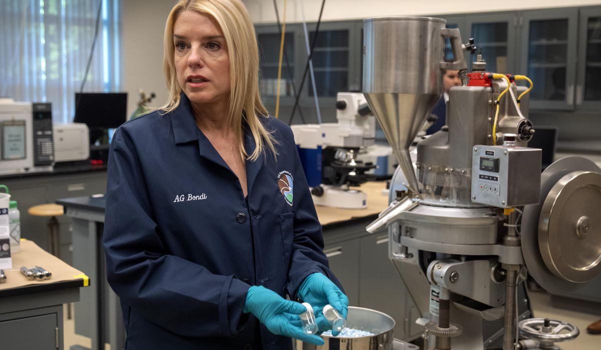 NextImg:At little-known U.S. research lab, AG meets with scientists studying illicit drugs to stop the flow