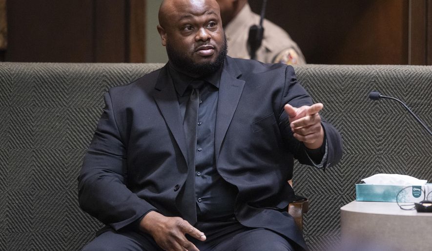 Desmond Mills Jr., a former Memphis Police Department officer who has taken a plea deal, identifies former MPD officer and defendant Tadarrius Bean during the second day of the state trial for the death of Tyre Nichols at 201 Poplar in Memphis, Tenn., on Tuesday, April 29, 2025. (Chris Day/Commercial Appeal/USA Today Network via AP, Pool)