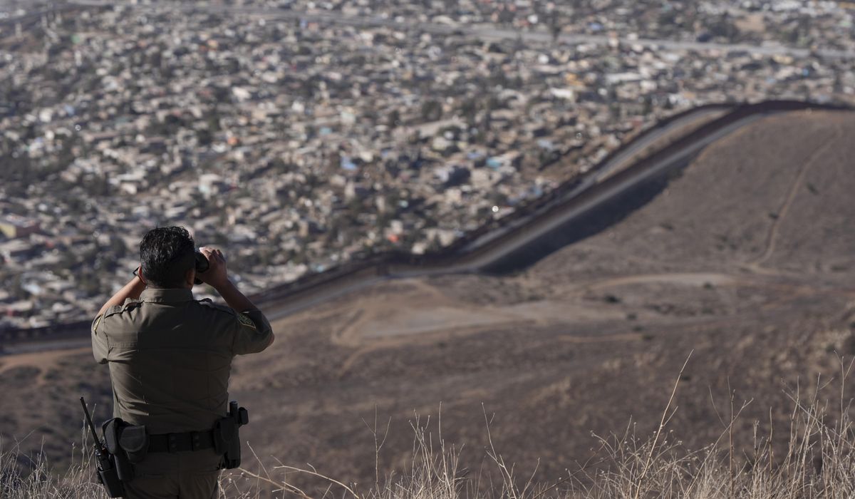 NextImg:Senate GOP budget plan gives Trump full funding for border wall proposal