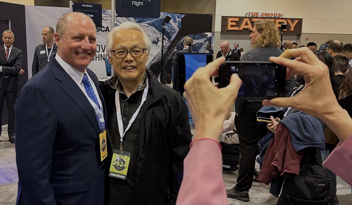 NextImg:Buffett will remain chairman at Berkshire Hathaway when Abel takes over as CEO in 2026