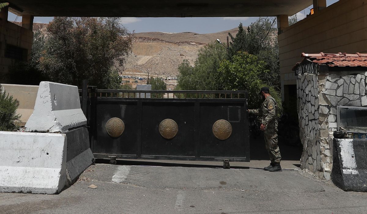 NextImg:U.N. envoy condemns intense wave of Israeli airstrikes on Syria