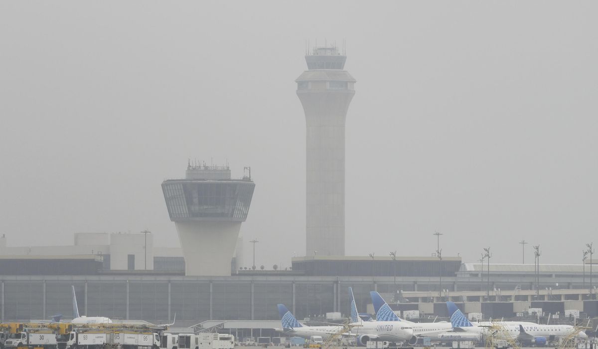 NextImg:United Airlines cuts 35 daily flights at Newark airport, citing shortage of air traffic controllers