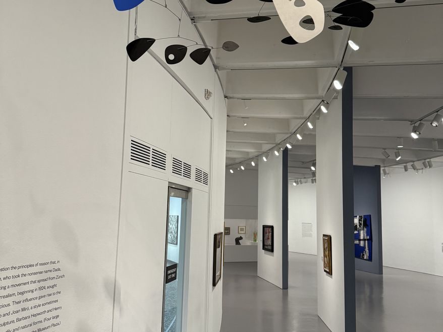 Hirshorn Museum Calder