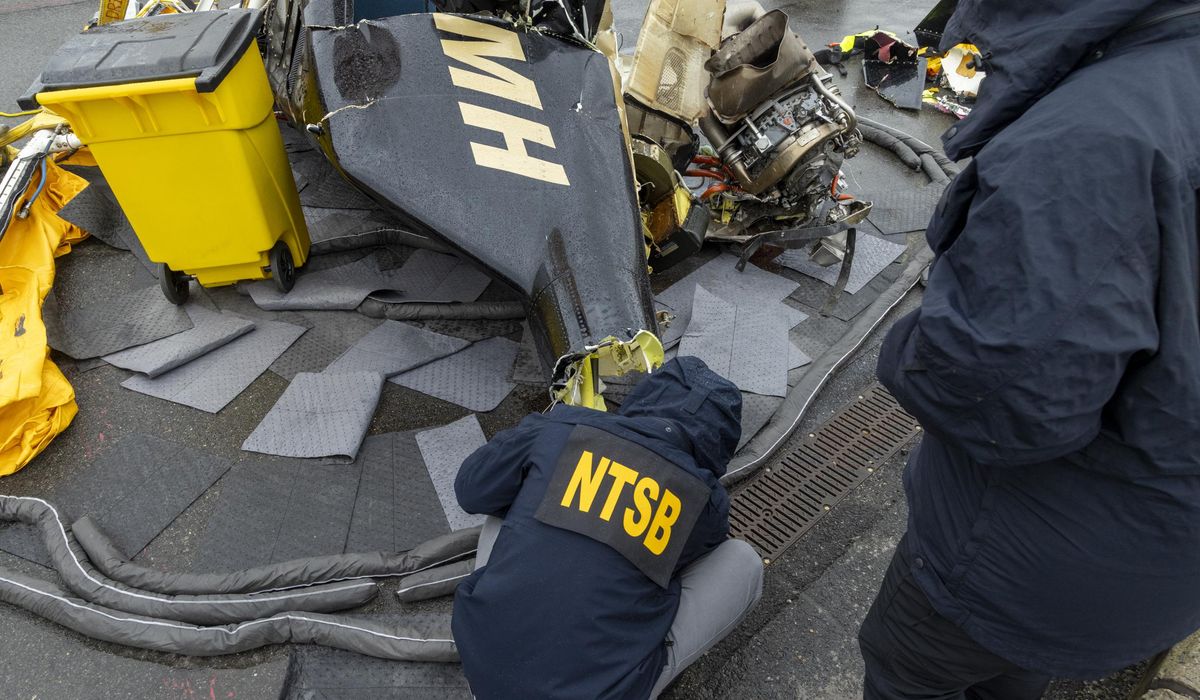 NextImg:Helicopter broke apart before April crash above Hudson River, feds say