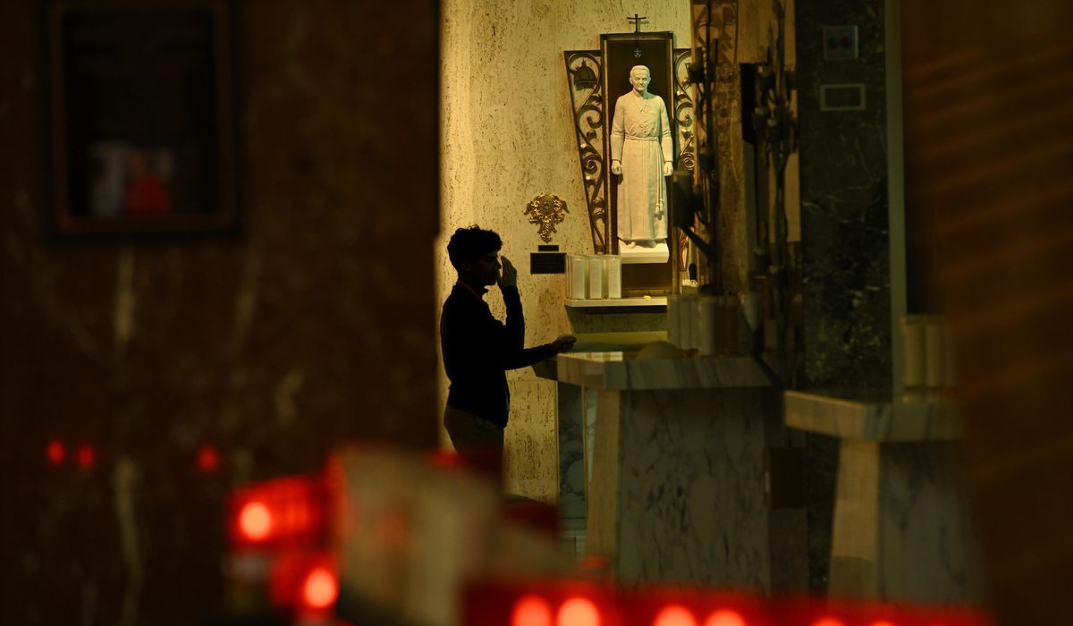 NextImg:Catholic Chicagoans celebrate as native son Pope Leo XIV becomes first American pope