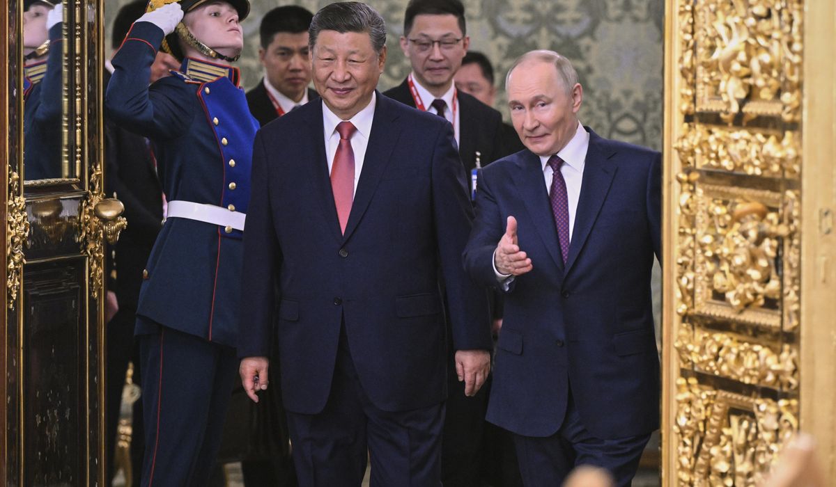 NextImg:Ukraine accuses Russia of violating its own truce over 700 times as Kyiv ratifies U.S. minerals deal