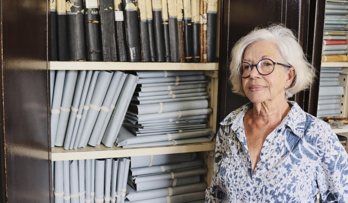 NextImg:Dutch-led Suriname team digitizes 100,000 documents to preserve Jewish history in the Caribbean