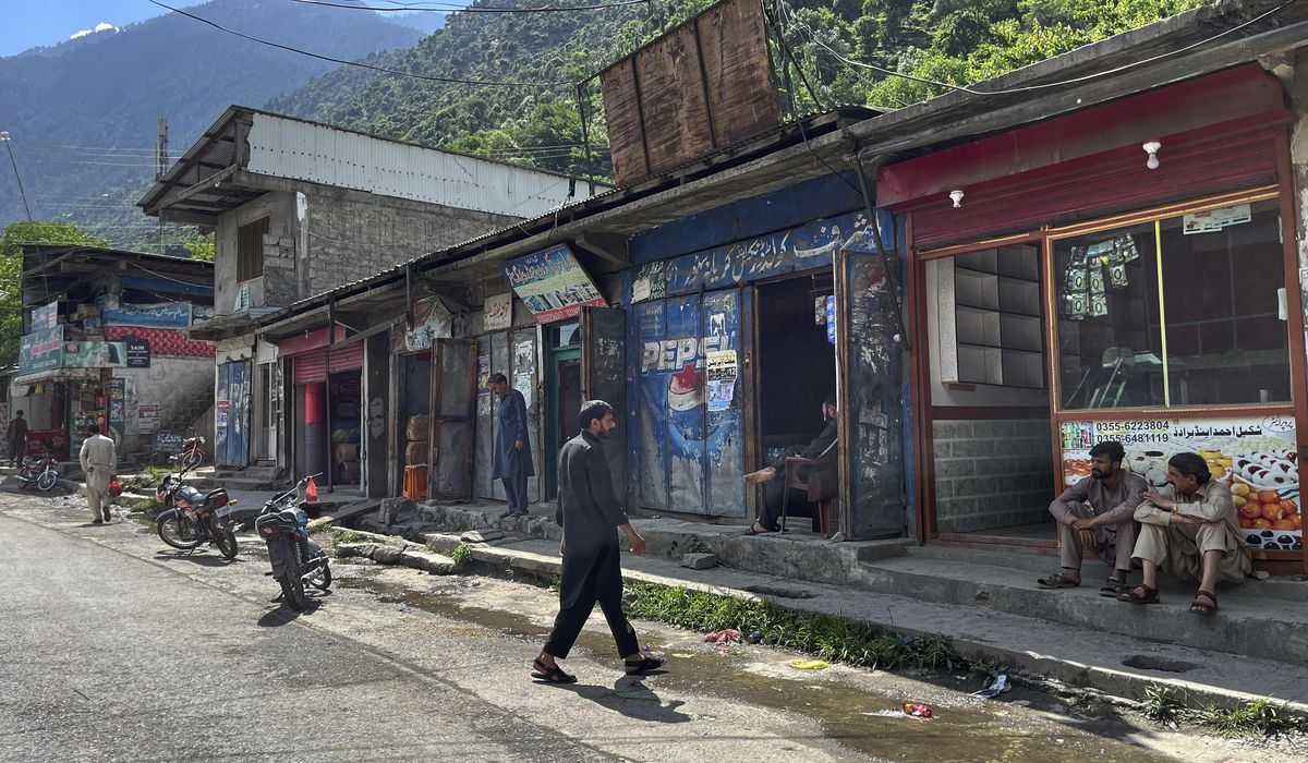 NextImg:Unease lingers in Kashmir despite ceasefire between India and Pakistan