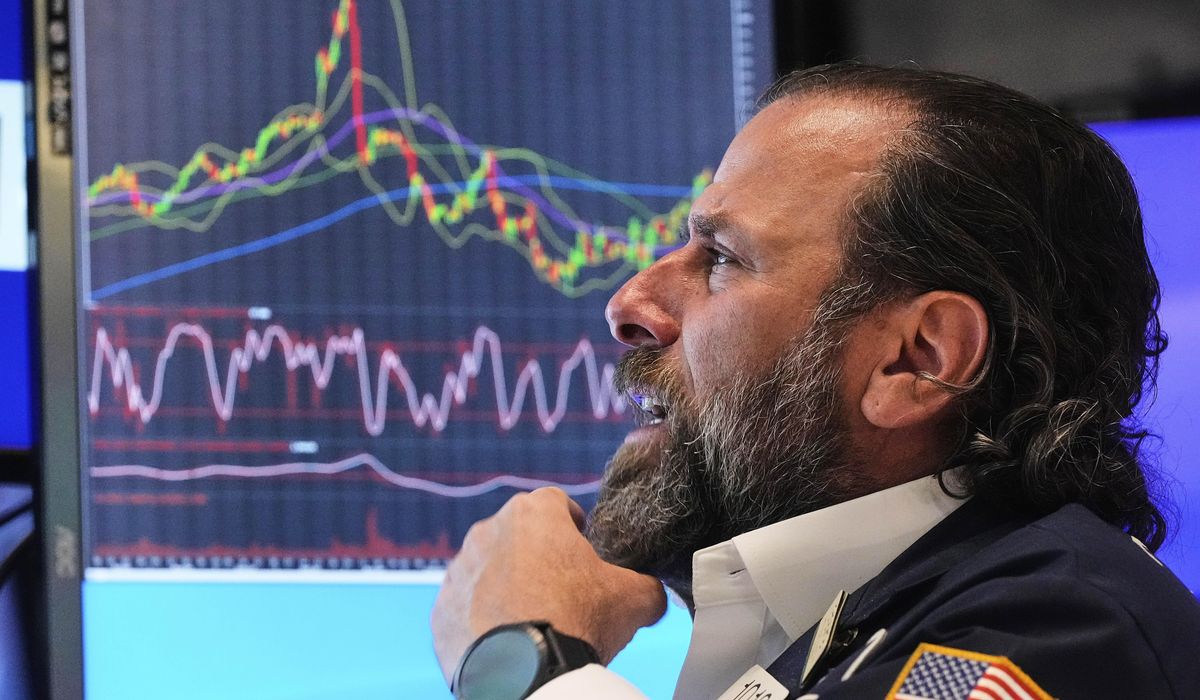 NextImg:Wall Street climbs following a slowdown in inflation as the S&P 500 erases its loss for 2025
