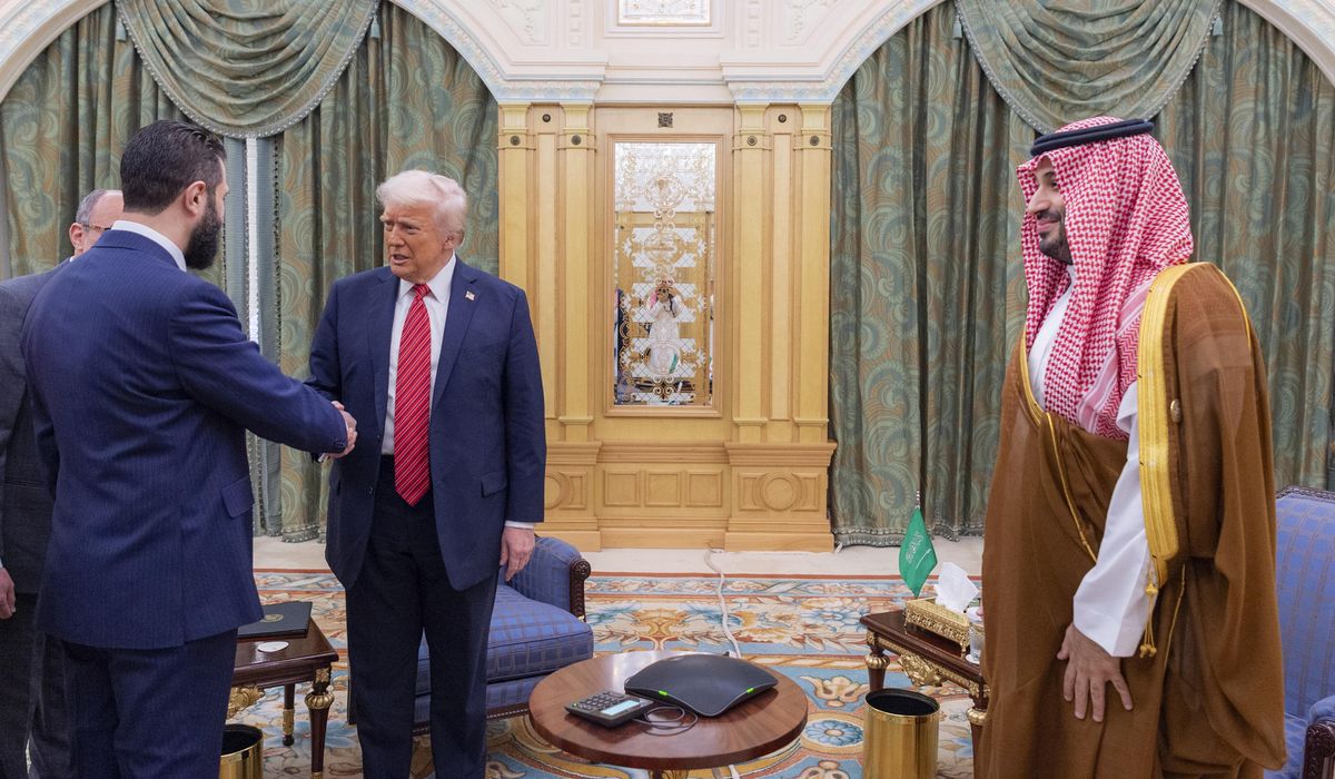 NextImg:Trump meets with Syrian president after announcing plans to lift sanctions