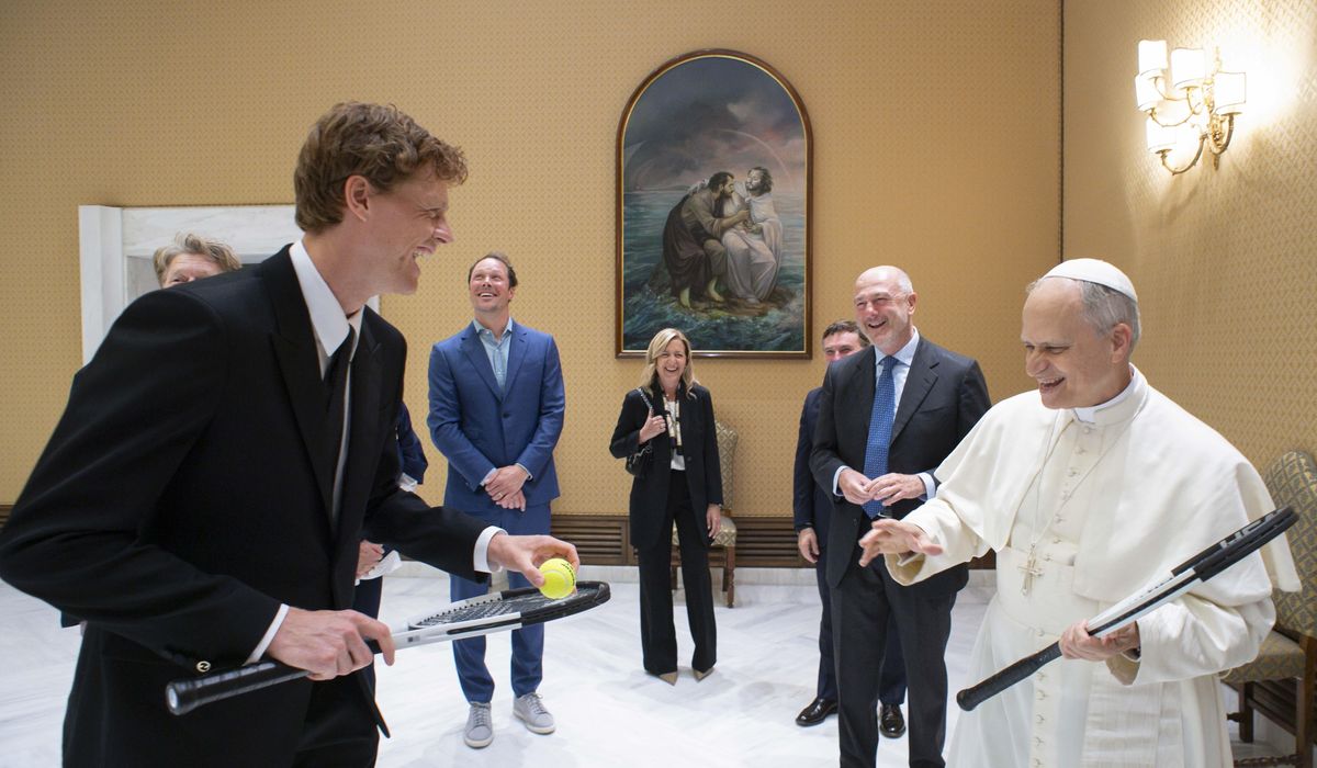 NextImg:Pope meets Sinner: World No. 1 gives tennis fan Pope Leo XIV racket on Italian Open off-day