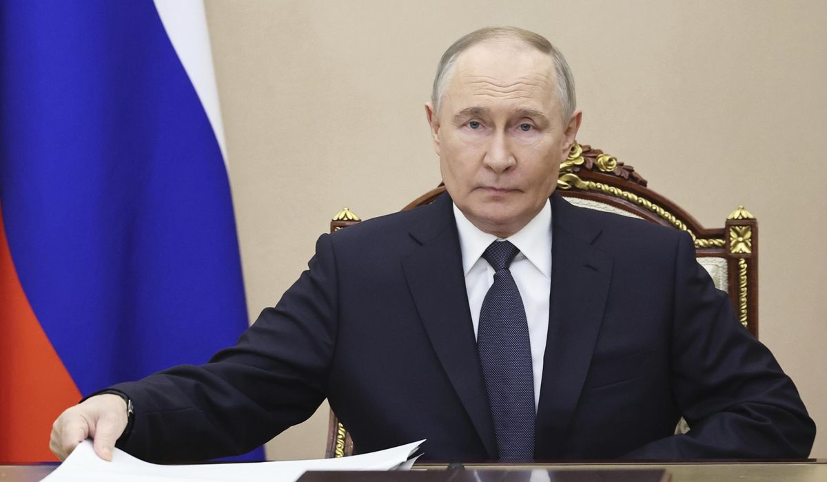 NextImg:Trump says he and Putin need to meet to get progress on Ukraine-Russia peace talks