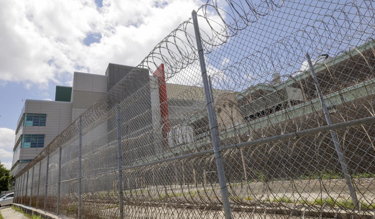 NextImg:New Orleans jail, site of a brazen inmate escape, faces flooding and plumbing failures