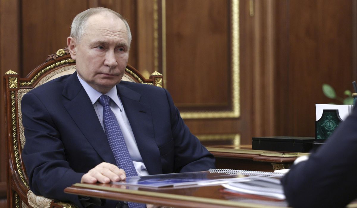 NextImg:Trump says he has to meet with Putin