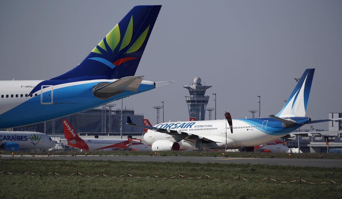 NextImg:Flights reduced by 40% at Paris-Orly airport after traffic control systems break down