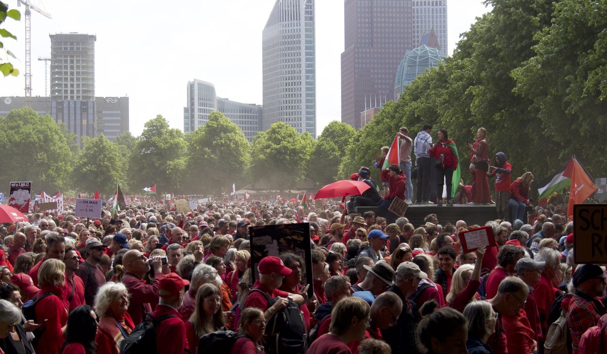NextImg:Huge crowd piles pressure on Dutch government to seek an end to Israel’s campaign in Gaza
