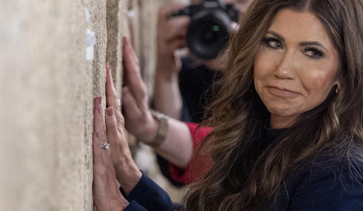 NextImg:WATCH: U.S. Secretary of Homeland Security visits the Western Wall in Jerusalem