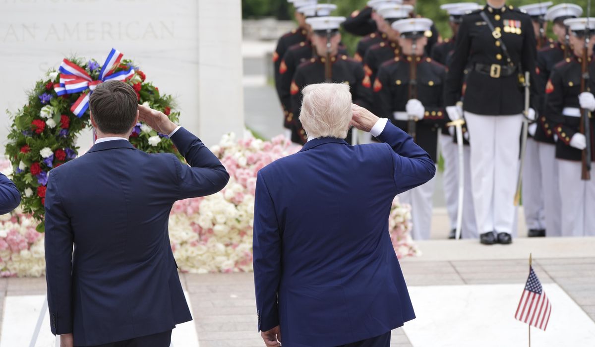 NextImg:Trump places wreath at Arlington National Cemetery to mark Memorial Day