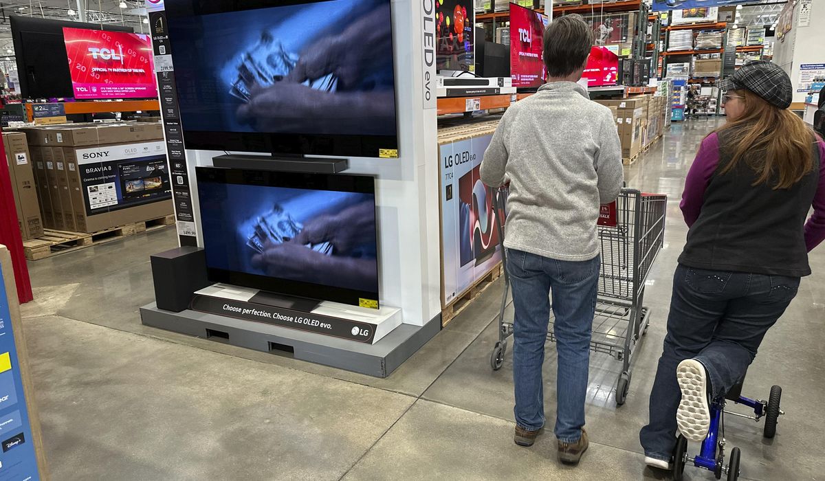 NextImg:U.S. consumer confidence rebounds after five straight months of declines amid tariff anxiety