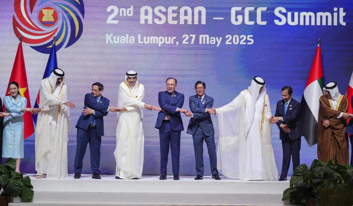 NextImg:ASEAN opens summit with Persian Gulf nations and China as U.S. threatens tariffs