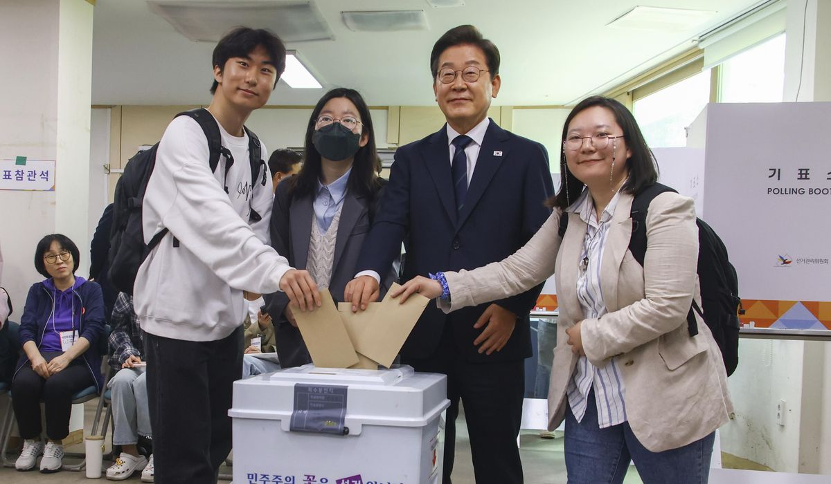 NextImg:Korean conservatives face the abyss as former hard left candidate set for crushing win