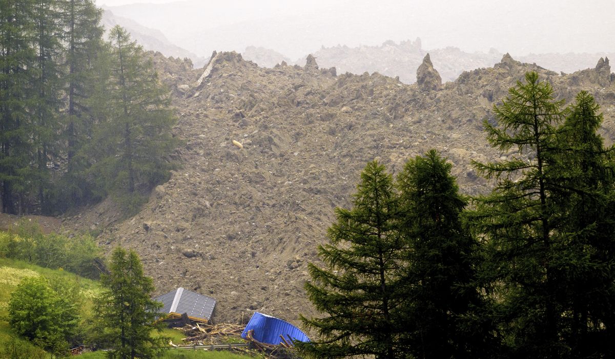 NextImg:Rock slide hits Swiss Alpine village that authorities had ordered evacuated