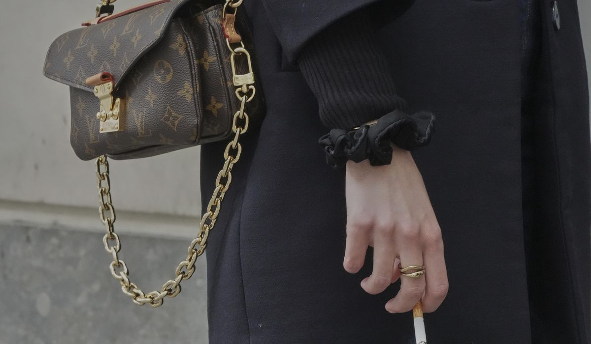 NextImg:France targets iconic smoking culture with sweeping outdoor tobacco restrictions