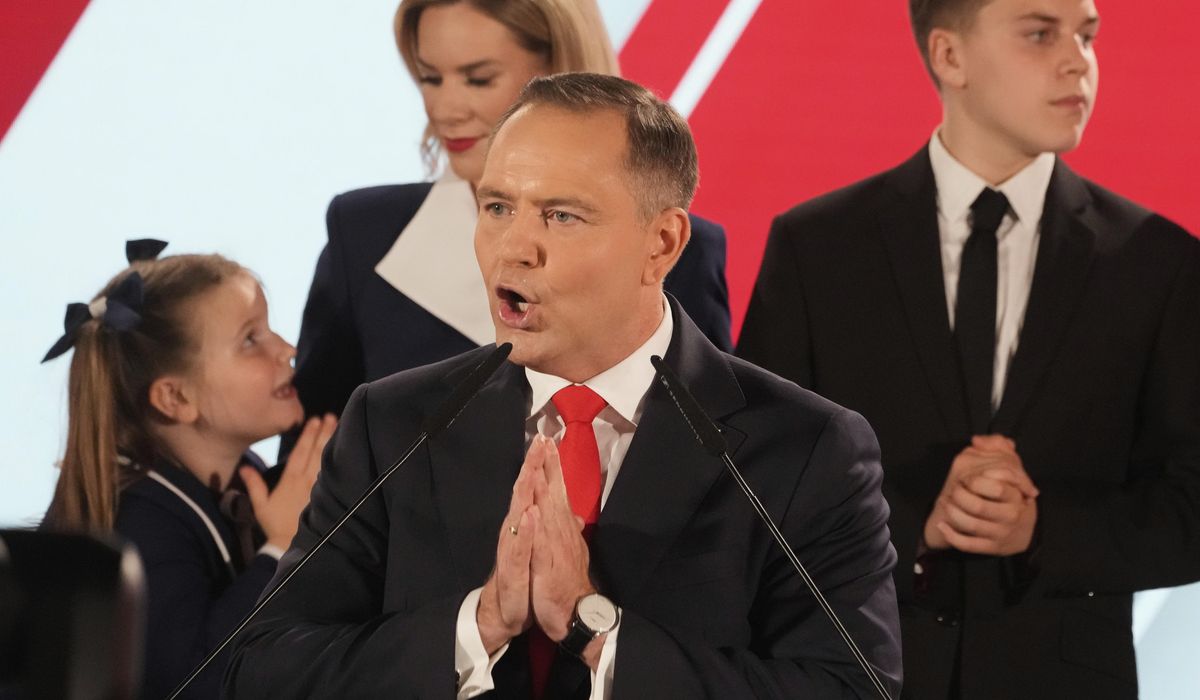 NextImg:Poland’s prime minister says he will seek a vote of confidence after election loss