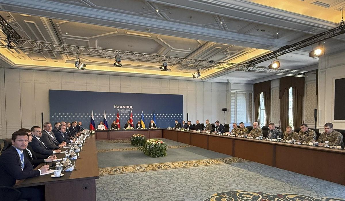 NextImg:Ukraine and Russia end their latest round of direct peace talks in Istanbul