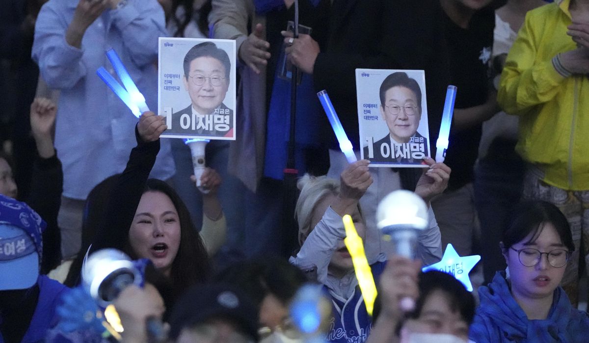 NextImg:Joint exit poll shows liberal candidate Lee forecast to win South Korean presidential election