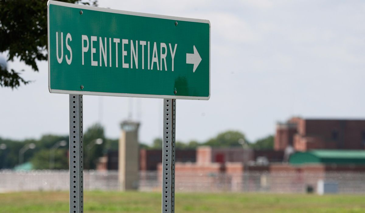 NextImg:Federal judge orders Trump administration to accommodate transgender prisoners
