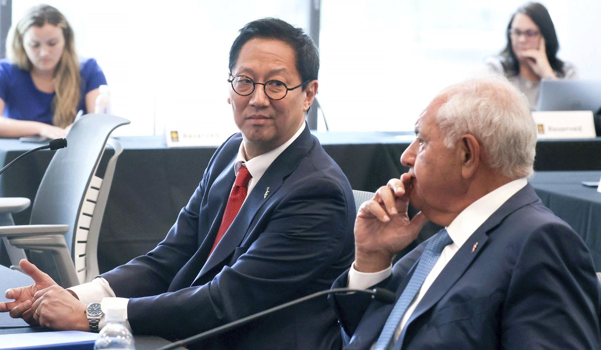 NextImg:Santa Ono rejected for University of Florida presidency amid conservative backlash