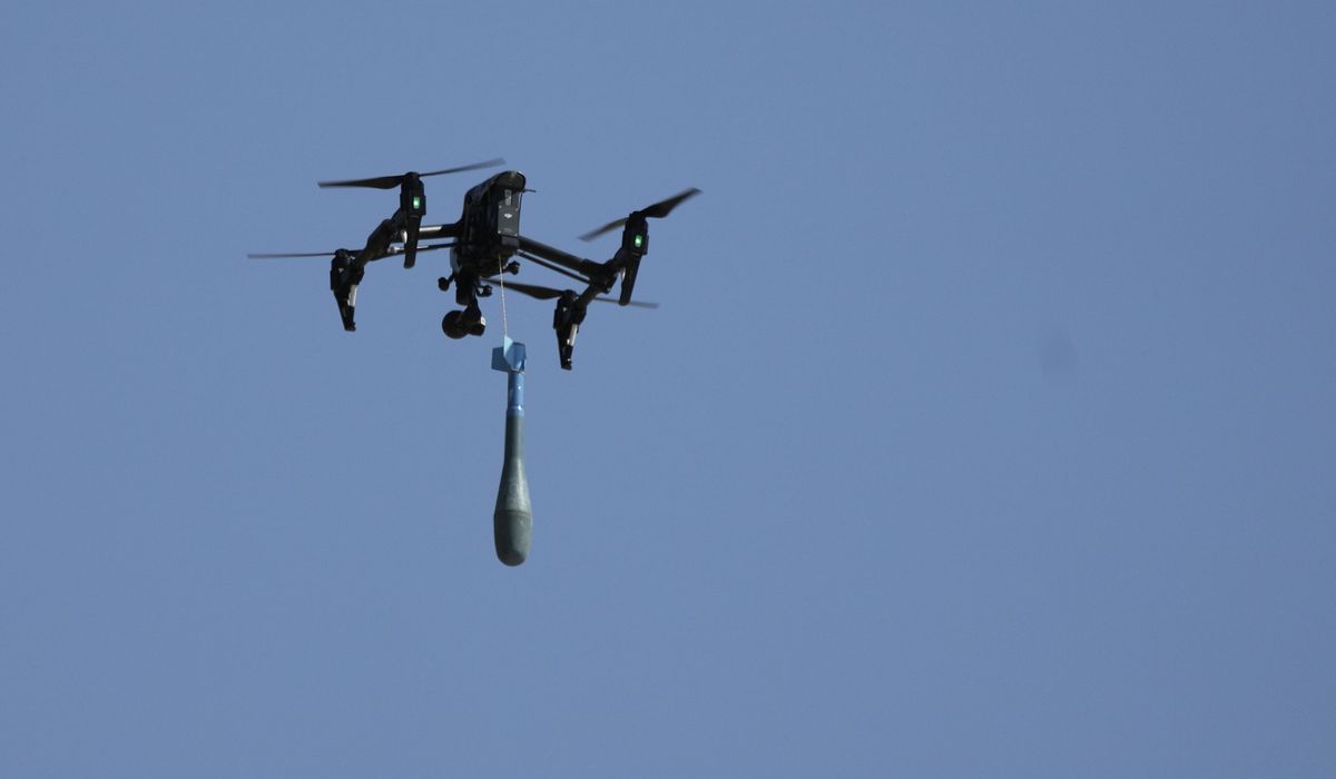 NextImg:Trump orders federal government to help bulk up U.S. drone industry