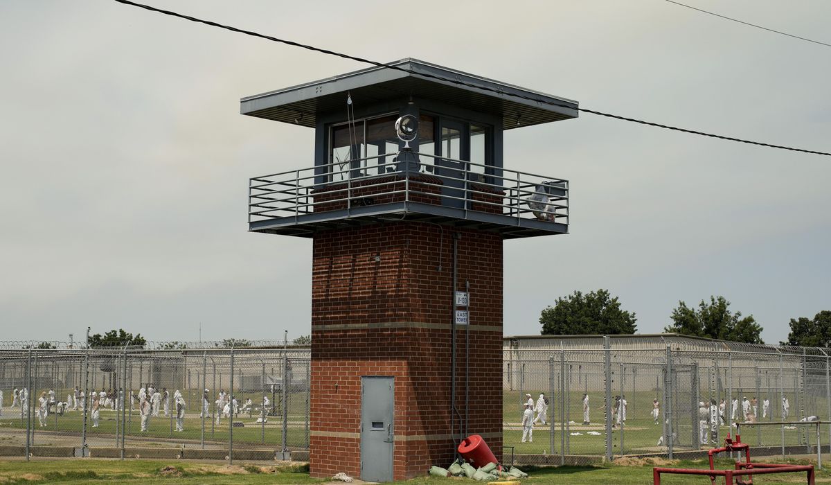 NextImg:Death row inmate dies in prison of unknown causes
