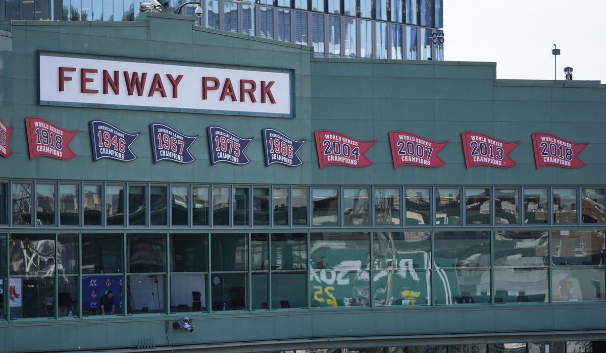 NextImg:Brothers bring boxing back to Fenway after 70 years and hope to revitalize the sport in Boston
