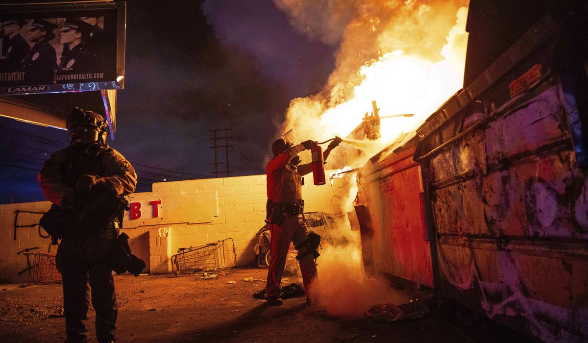 NextImg:Feds charge illegal migrant who allegedly threw firebombs at L.A. officers