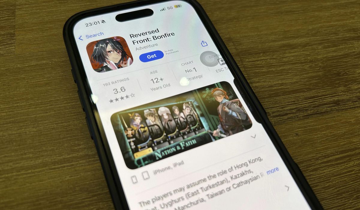 NextImg:Hong Kong police accuse a mobile game app of promoting armed revolution