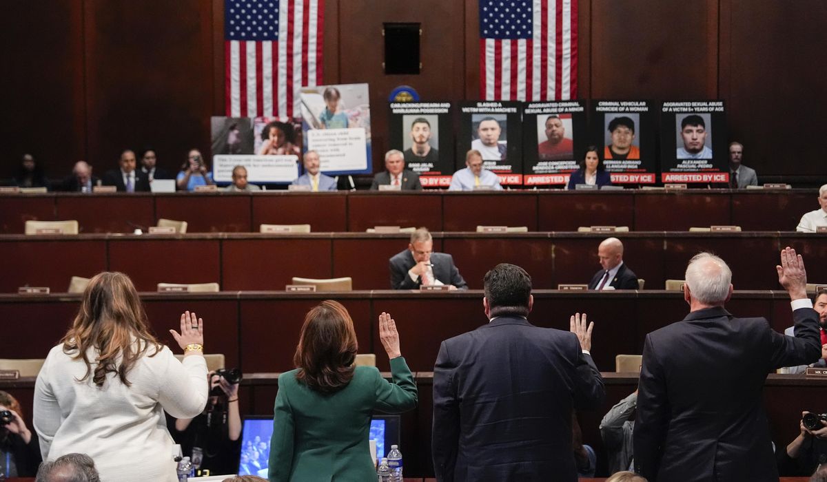 NextImg:N.Y. Gov. Hochul humbled in sanctuary debate