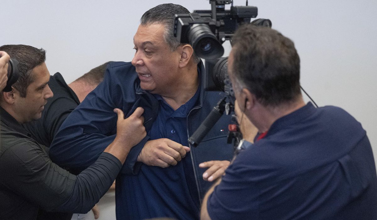 NextImg:Sen. Alex Padilla questions Trump administration’s treatment of law-abiding illegal immigrants