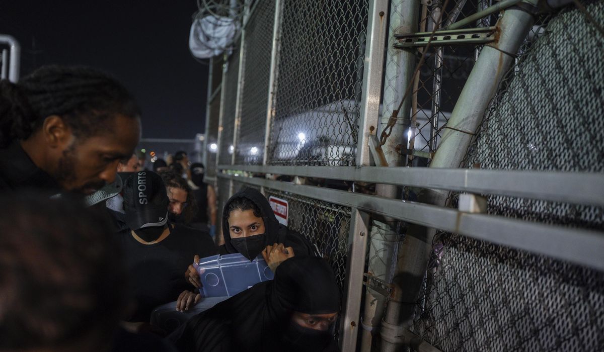 NextImg:Appeals court sides with ICE, blocking New Jersey’s sanctuary law banning migrant detention