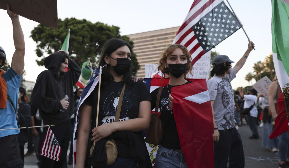 NextImg:Mexico’s president calls for no ICE raids during Mexico-Dominican Republic soccer match