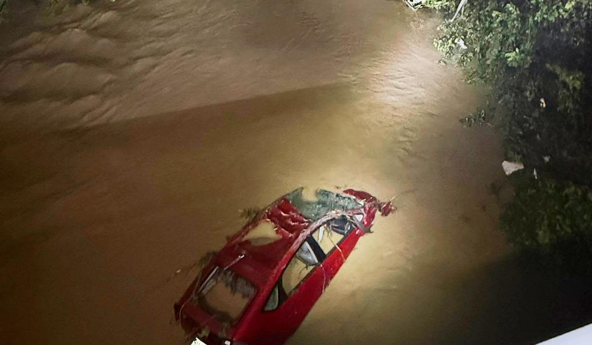 NextImg:Flash flooding kills 5 in West Virginia; rescue teams searching for missing people