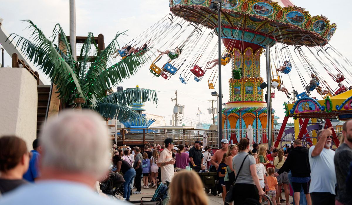 NextImg:Carbon monoxide leak at Ocean City, Maryland, hotel sickens 18, sends four to hospital