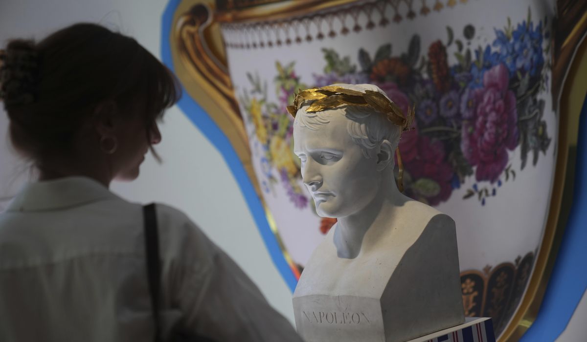 NextImg:Napoleon’s world is on display for a landmark auction, including that iconic hat