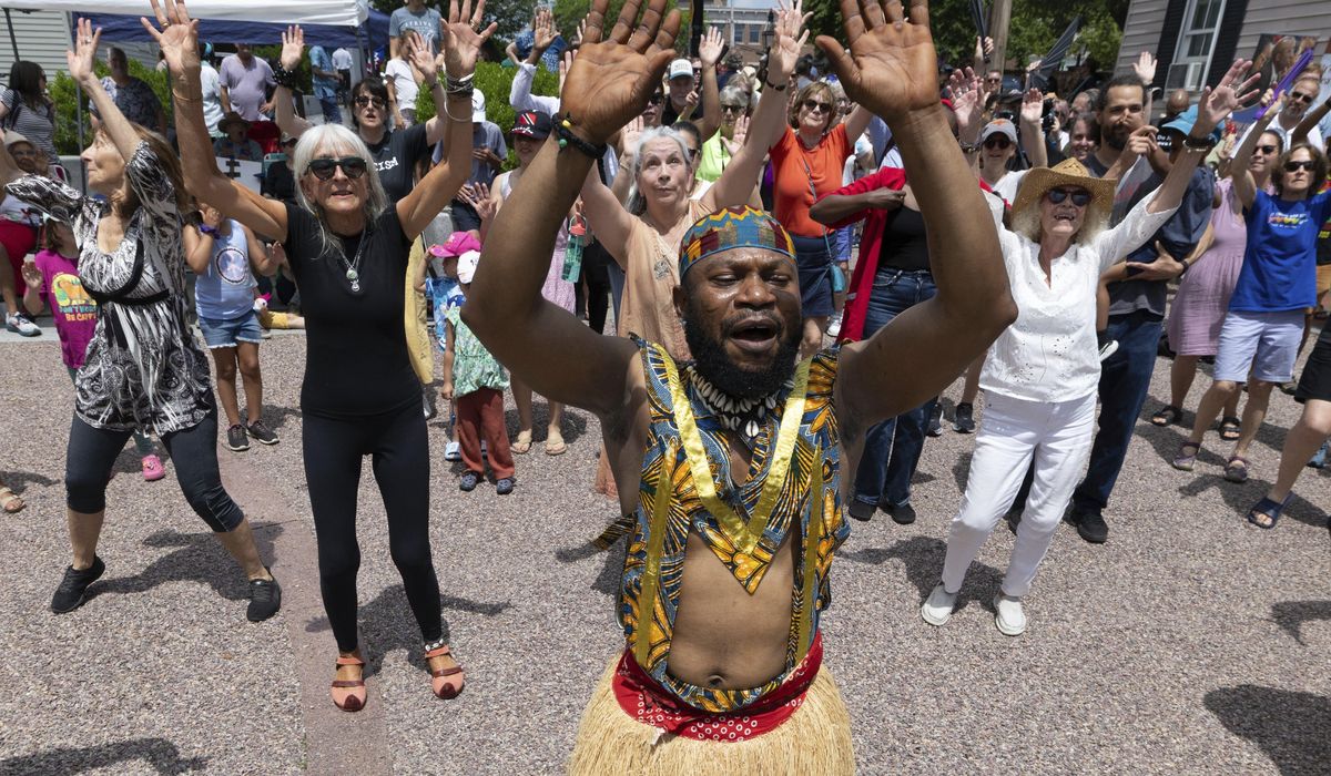 NextImg:Trump uses Juneteenth to criticize the number of federal holidays on the calendar