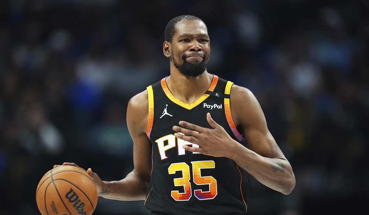 NextImg:Durant traded from the Suns to Rockets in a blockbuster deal